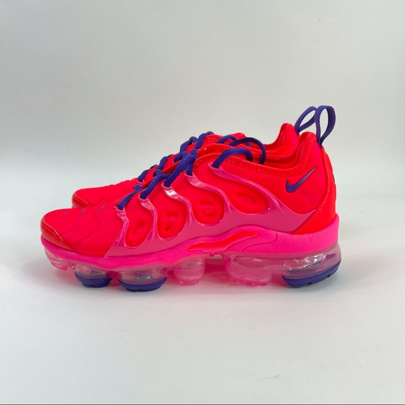 Nike Vapormax Flyknit 3 Pink CT1274-600 | SneakerNews.com